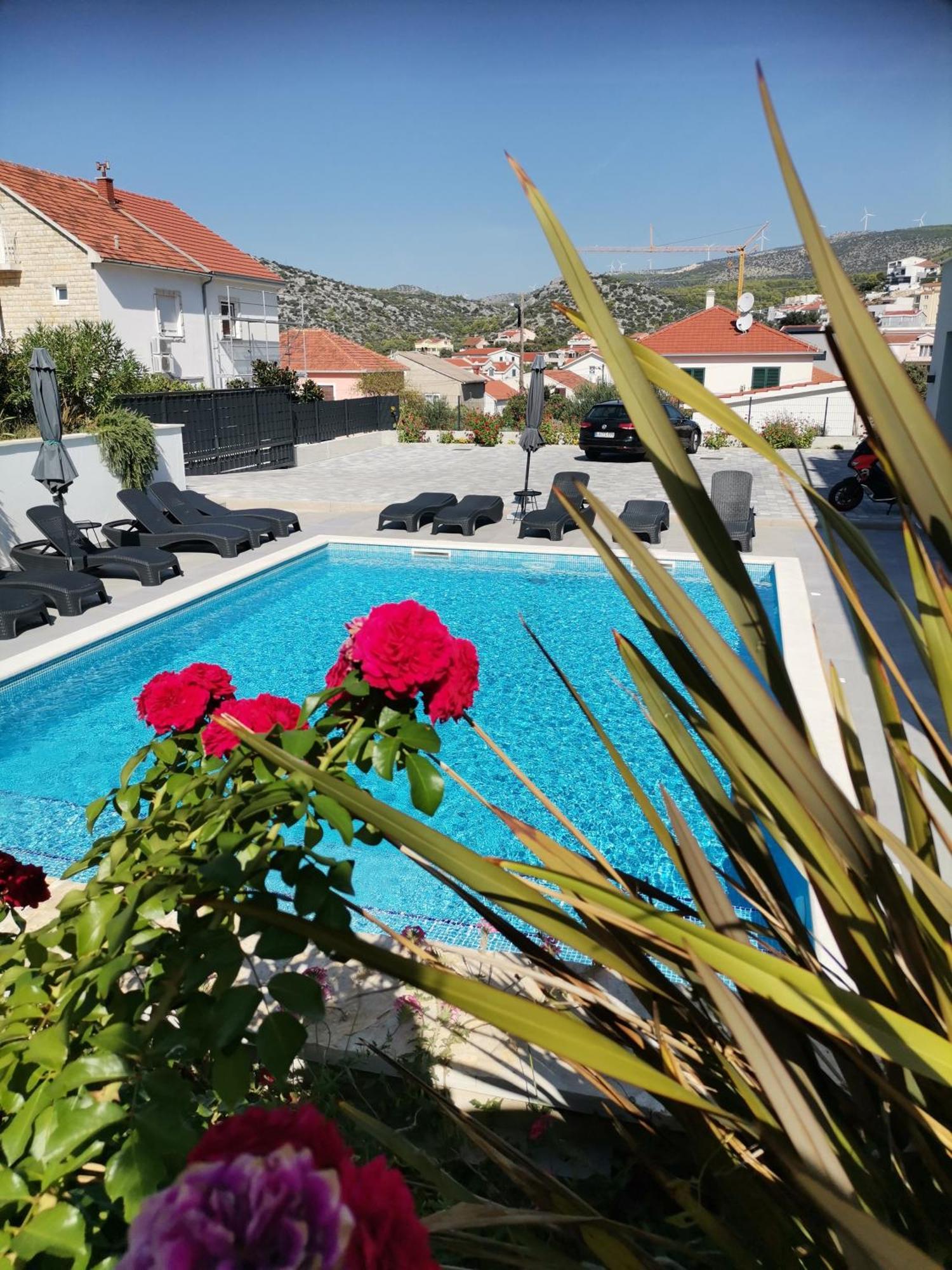 Villa Barbara & Zoran With Heated Swimming Pool Seget Vranjica Exterior photo